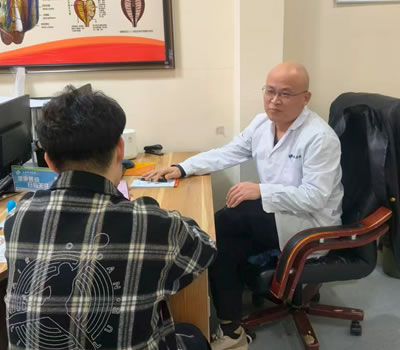 贵港市|男科医师高朋磊：守护男性健康，专业男科诊疗